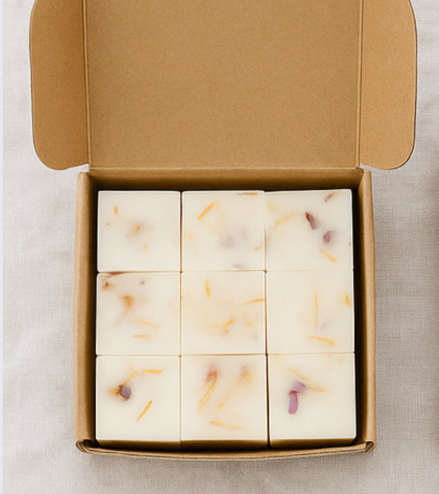 White Musk Amber - Botanical Wax Melts