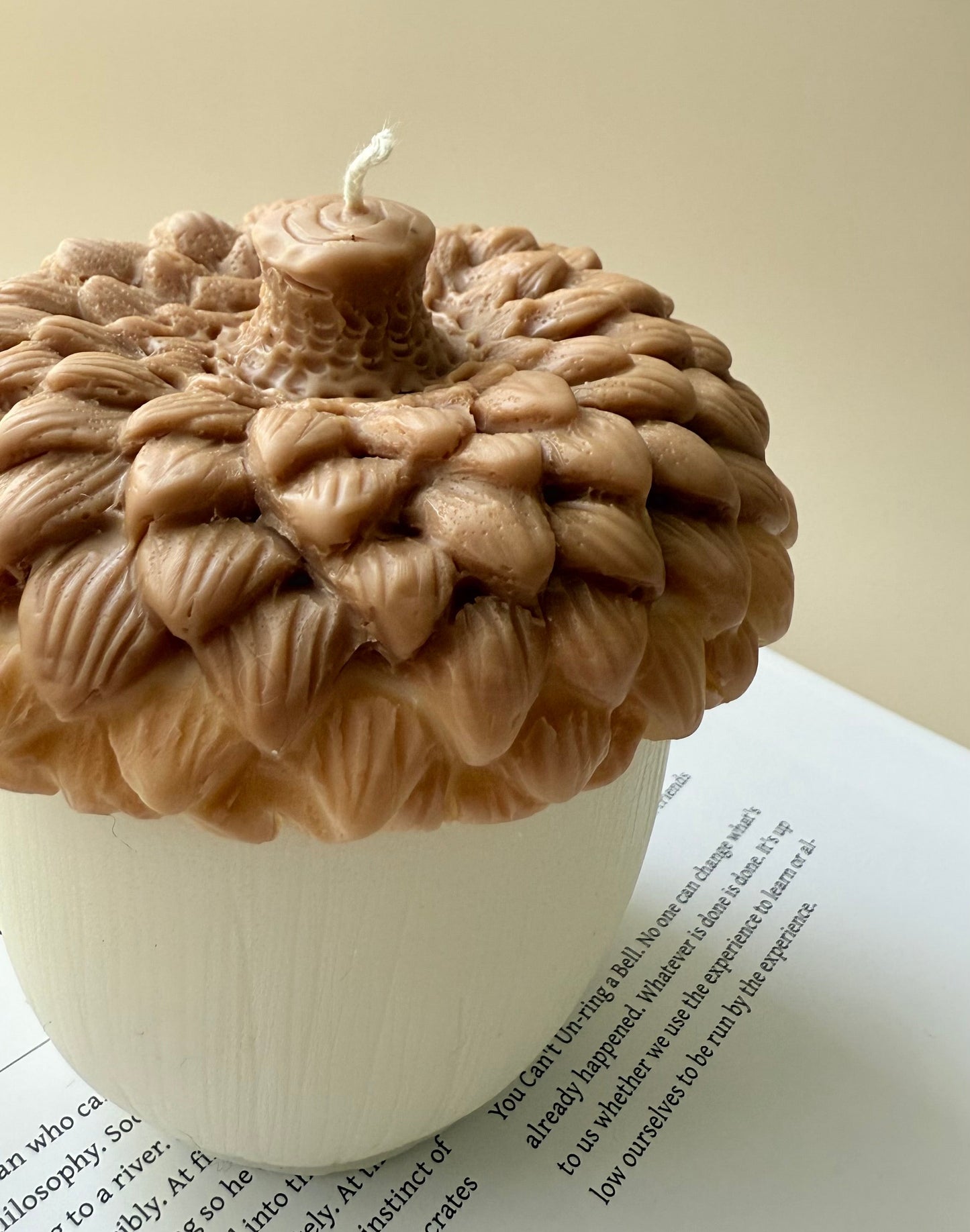 Eikel kaars herfst collectie - Handgemaakt door Cheri Atelier