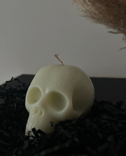 (Bleeding) Skull - Halloween Sculptural Candle